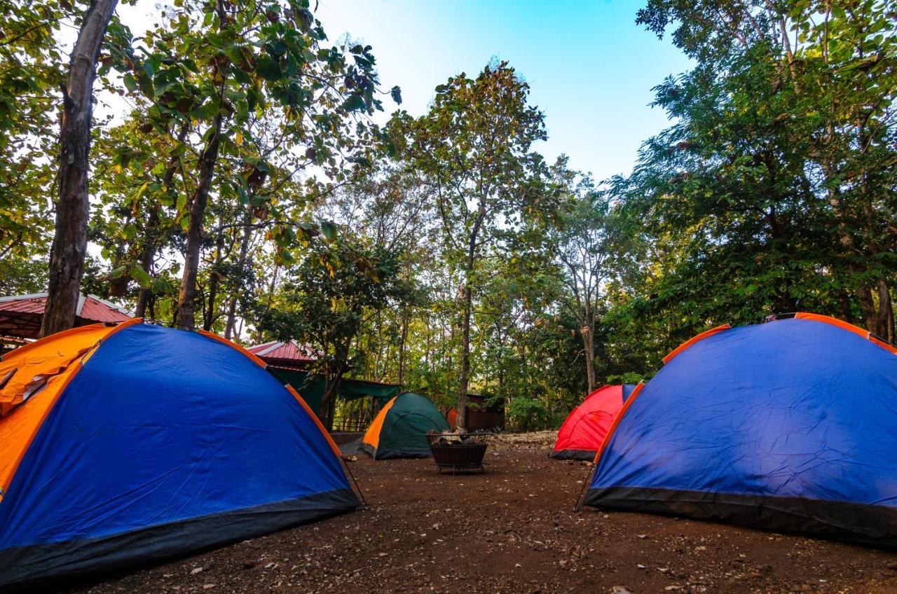 Kolar Jungle Retreat Hotel Lawa Khadi Exterior photo