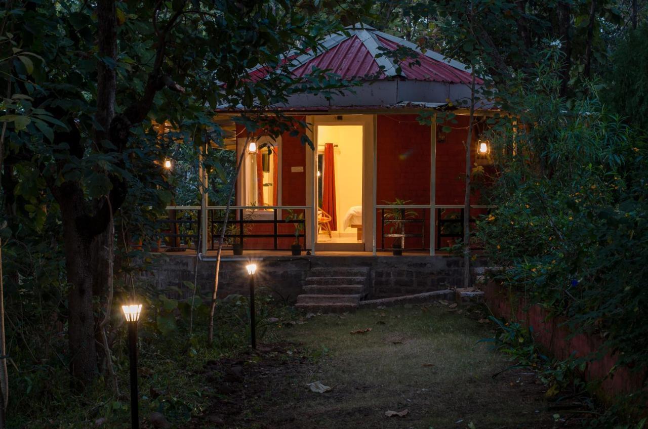 Kolar Jungle Retreat Hotel Lawa Khadi Exterior photo